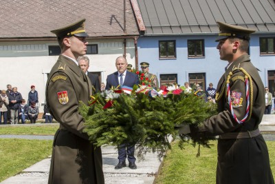 Vedení Olomouckého kraje uctilo památku obětí javoříčské a zákřovské tragédie