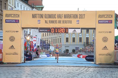 Osmý Mattoni 1/2Maraton Olomouc skončil triumfem RunCzech Racing týmu