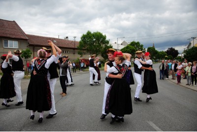 V Doloplazech proběhla tradiční Jízda králů