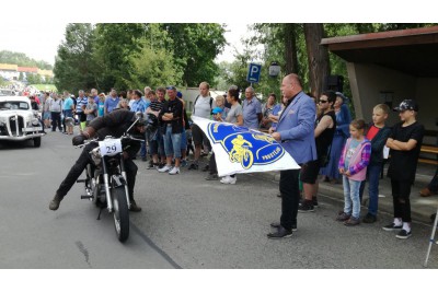 Hejtman Ladislav Okleštěk odstartoval Rallye na pohodu