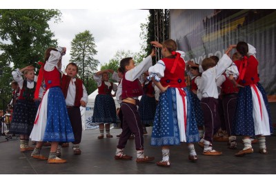 Hejtman Ladislav Okleštěk se zúčastnil mezinárodního folklorního festivalu ve Velké Bystřici