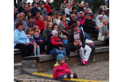 Hejtman Ladislav Okleštěk se zúčastnil mezinárodního folklorního festivalu ve Velké Bystřici