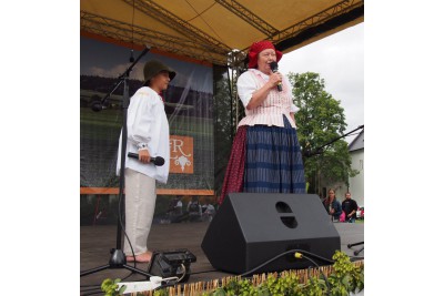 Hejtman Ladislav Okleštěk se zúčastnil mezinárodního folklorního festivalu ve Velké Bystřici