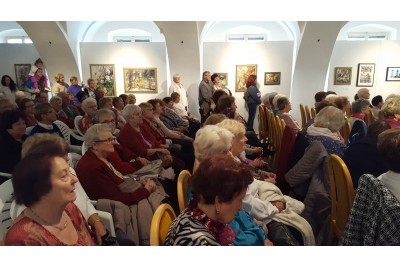 Senioři v Šumperku slavili. Blahopřál jim i hejtman Ladislav Okleštěk