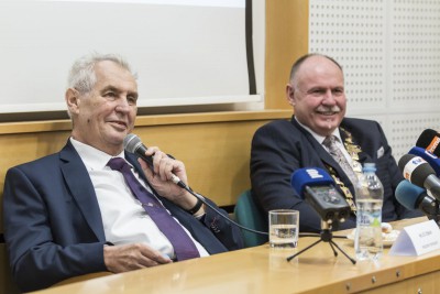 Prezident Miloš Zeman zahájil návštěvu Olomouckého kraje