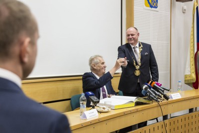 Prezident Miloš Zeman zahájil návštěvu Olomouckého kraje