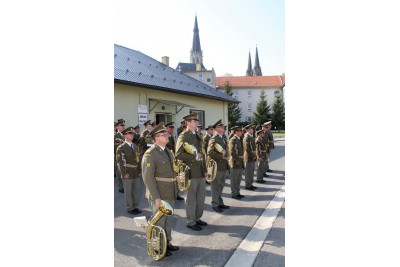 Slavnostní odhalení pomníku válečným veteránům