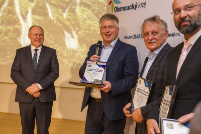 Stavbou roku je rezidence i zemědělská usedlost