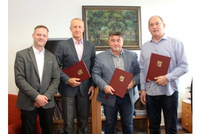 Kraj opět podpořil vysoké školy v regionu
