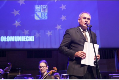 Náměstek hejtmana Jan Zahradníček převzal ocenění za spolupráci kraje s Opolským vojvodstvím