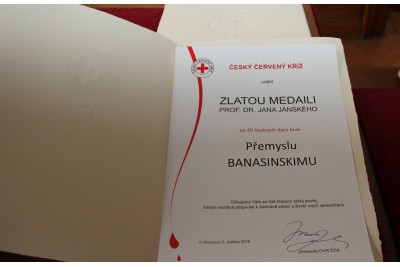 Hejtman ocenil dárce krve