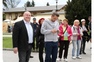 Rodiny a senioři se bavili ve Smetanových sadech. Kraj pro ně připravil sportovní den