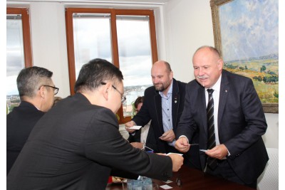 Vedení Olomouckého kraje jednalo o spolupráci při výměnných pobytech studentů