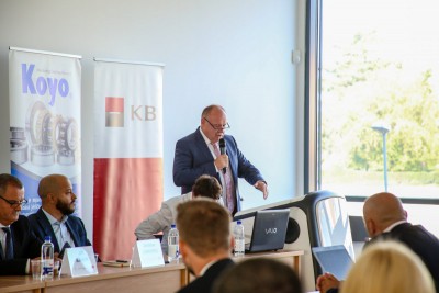 Přední odborníci nastínili, jak budovat chytrý region a inovovat výrobu      Foto: Monika Czabeová