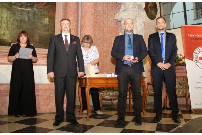 Dárci krve převzali Zlaté kříže