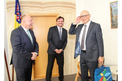 Hejtman Ladislav Okleštěk jednal se švýcarským velvyslancem