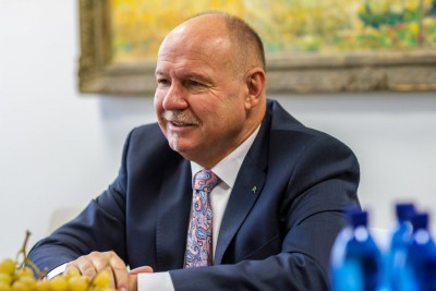 Hejtman Ladislav Okleštěk se setkal s rektorem Univerzity Karlovy
