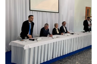  Spolupráce moravských krajů pokračuje v publikaci Morava a Slezsko (ne)tradiční 