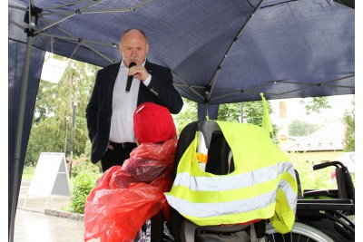Neobvyklý závod spojil lidi s hendikepem