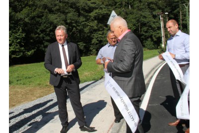 V Hrubé Vodě jezdí po nové silnici