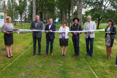 Léčebný ústav má nový park. Voní květinami a umí zahnat stres