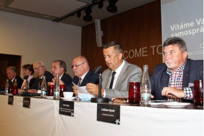 S městy a obcemi za jeden provaz. Kraj cílí podporu na konkrétní projekty