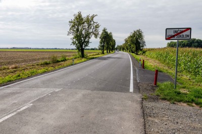 Kraj má další opravenou silnici. Po novém se jezdí z Uničova do Dlouhé Loučky