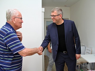 Náměstek Slavotínek navštívil sociální služby v terénu