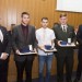 Hejtman Ladislav Okleštěk ocenil tři mladíky za záchranu lidského života 