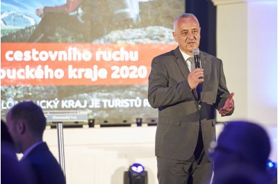 	Kraj vyhlásil ceny cestovního ruchy. Bodovaly lázně a stezky