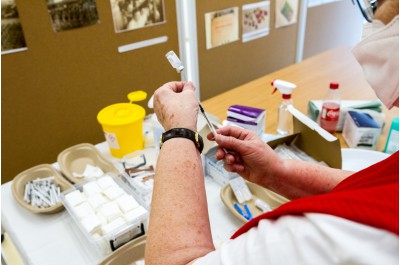 Mobilní očkovací týmy naočkovaly rekordní počet lidí