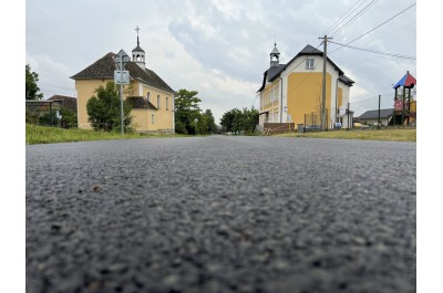 Sociální byty i opravená silnice. V Plinkoutě se investice daří