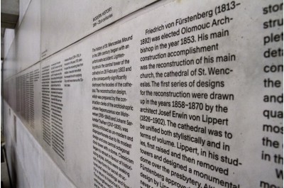 Znovuotevřené Arcidiecézní muzeum nabízí vstup do všech ramen křížové chodby i multimediální expozici