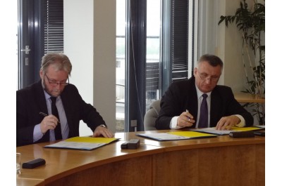 Hejtman Rozbořil podepsal Regionální sektorovou dohodu