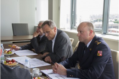 Zasedala Bezpečnostní rada Olomouckého kraje. Řešila například propagaci složek integrovaného záchranného systému