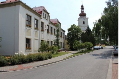 Vesnicí Olomouckého kraje roku 2016 je Hněvotín