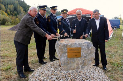 Slavnostním poklepáním základního kamene začala v Konici výstavba nové požární stanice