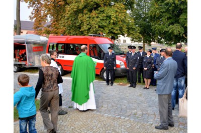Dobrovolní hasiči z Rokytnice u Přerova mají nové auto          Foto: Jan Teimer