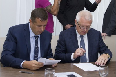 Olomoucký kraj povede koalice hnutí ANO, ČSSD a ODS. Jejich zástupci už podepsali koaliční smlouvu