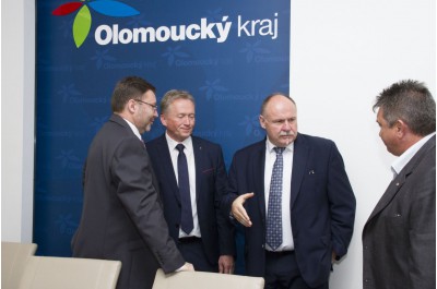 Olomoucký kraj povede koalice hnutí ANO, ČSSD a ODS. Jejich zástupci už podepsali koaliční smlouvu