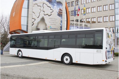 Olomoucký kraj pořídil speciální autobus. Využijí ho hlavně příspěvkové organizace a neziskovky