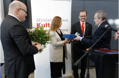 Ředitel Muzea umění: Visegradskou cenu věnujeme pronásledovaným umělcům 