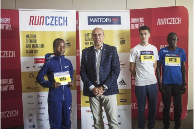  Osmý Mattoni 1/2Maraton Olomouc – elitní závodníci, tisícovky běžců a varování před teplem                     Foto: RunCzech