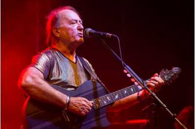 Rocková legenda rozespívala zámecký areál v Čechách pod Kosířem