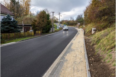 Jiráskova ulice v Konici má nový povrch. Opravu silnice zaplatil kraj