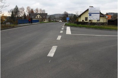 Průtah Libinou je další v řadě silnic, které letos kraj opravil