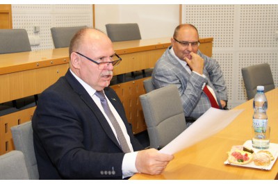 Z Olomouce až na konec světa. Úředníci šlápli do pedálů