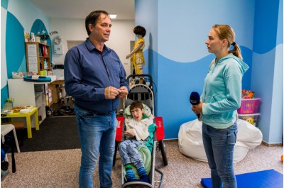 Kraj pomůže rodinám dětí s neurologickým onemocněním. Přispěje na jejich rehabilitaci