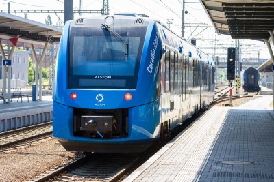 V Olomouci se představil vlak budoucnosti. Jezdí na vodík