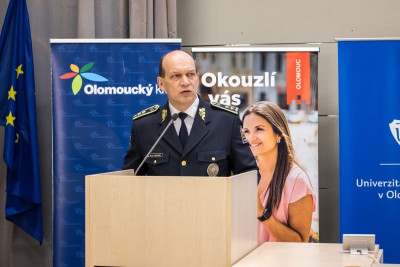 Policisté z měst a obcí zaplnili Olomouc